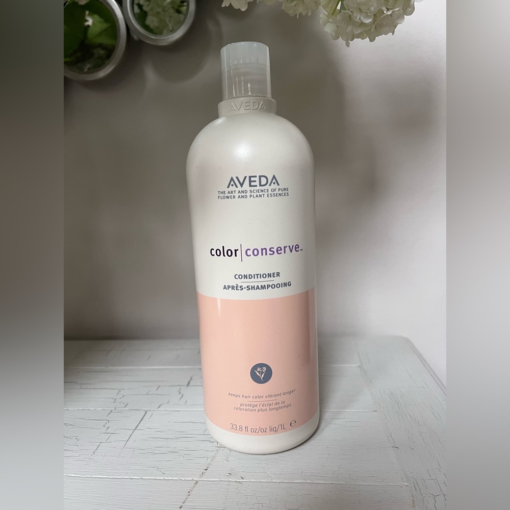 Jumbo Aveda Color Conserve Conditioner 
33.8 fl oz
